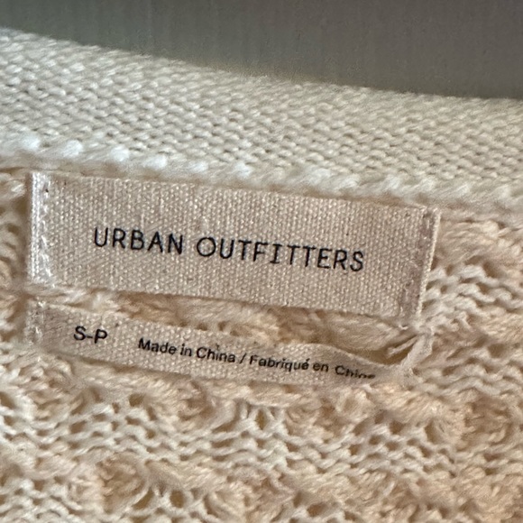 Urban Outfitters Sweater - Picture 4 of 6